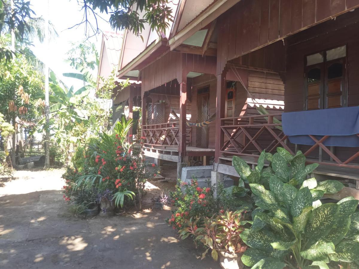 Kulap Kao Bungalow Hotel Ban Donsom Tai Exterior photo